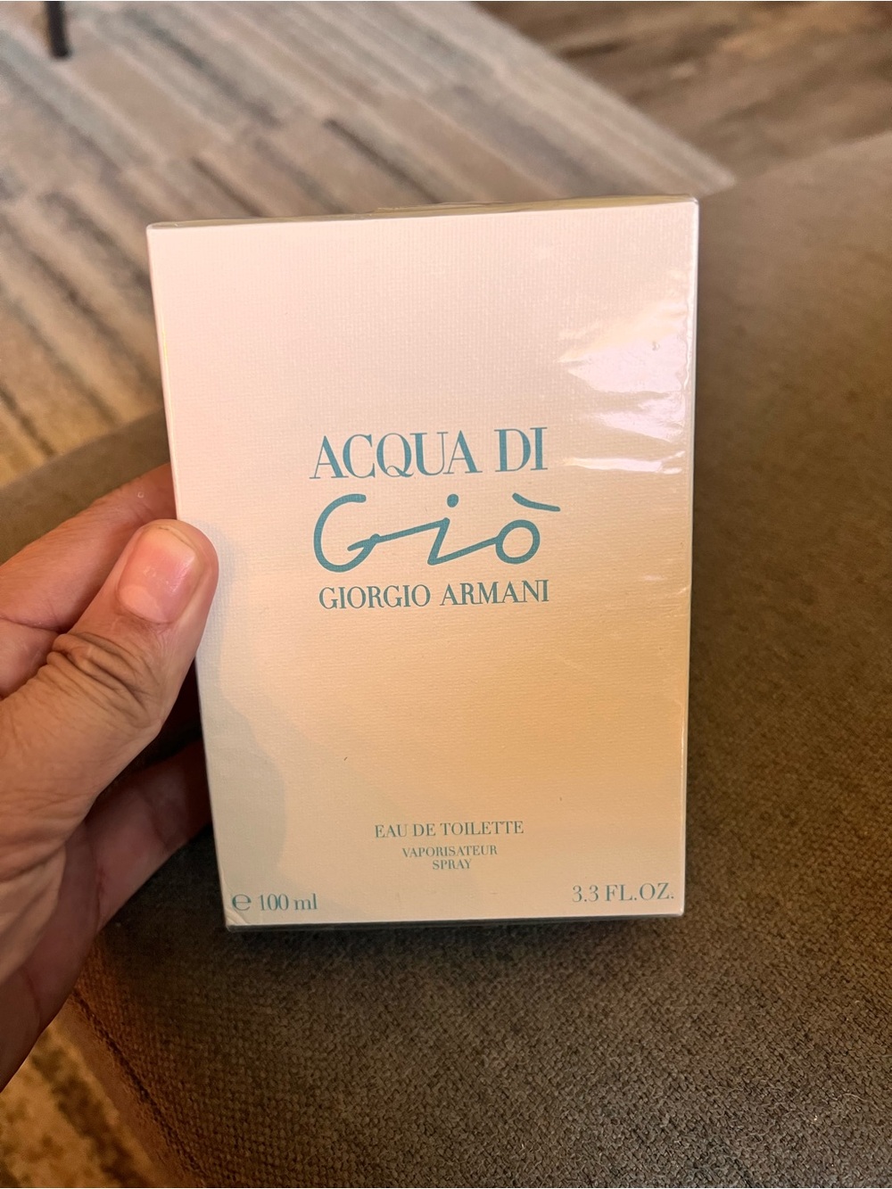 Giorgio Armani Acqua di Giรฒ Feminine Fragrance Box - Cream with Aqua Logo